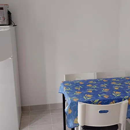 Vizparti Apartment