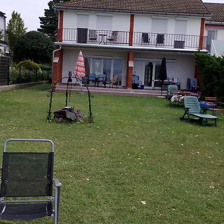 Apartment Vizparti Szantod