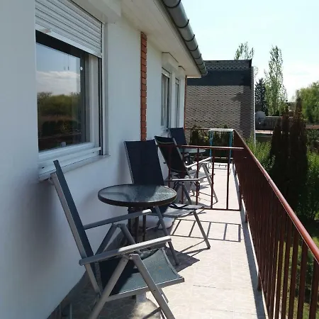 Vízparti Apartmán