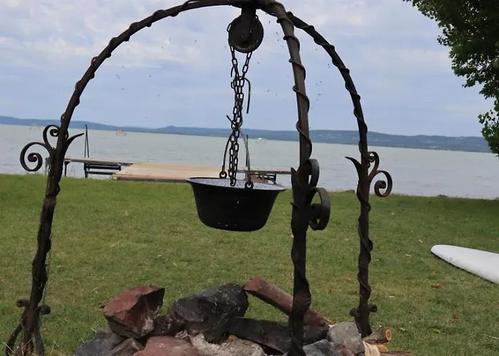 Vizparti Apartment *